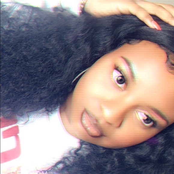 Meet your Posher, Kat - Picture 1 of 1